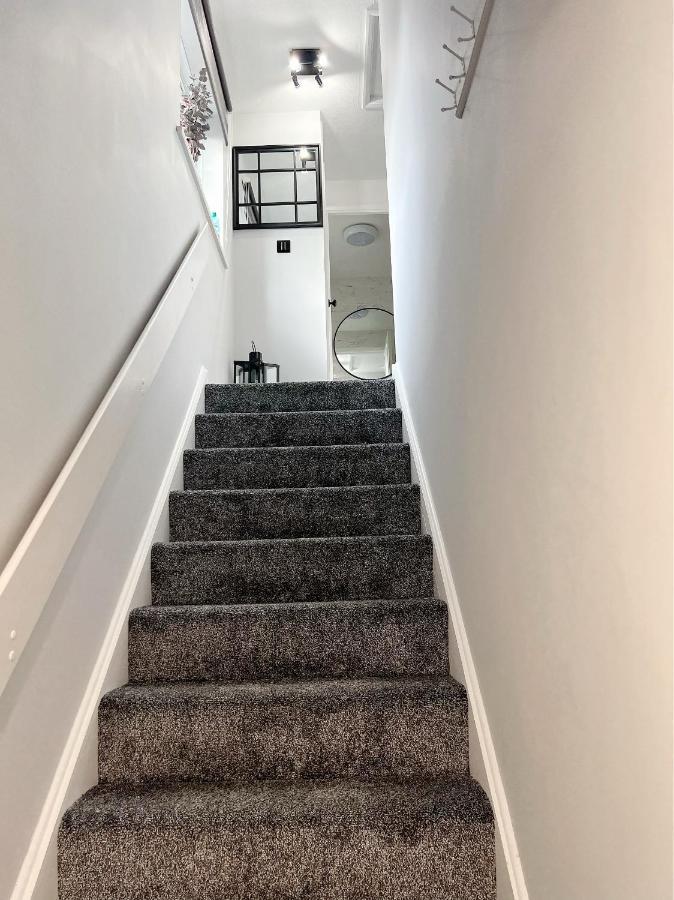 Stunning Apartment In Beckton With Private Entrance London Exterior photo