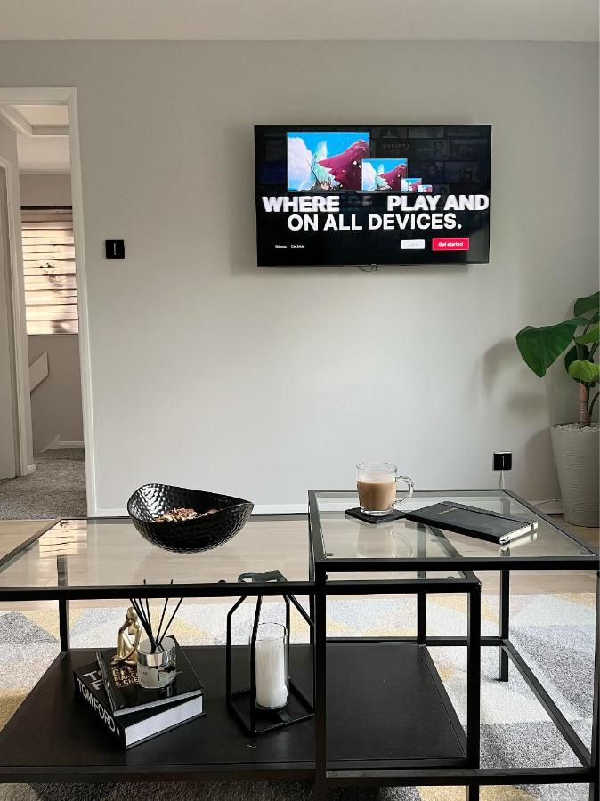Stunning Apartment In Beckton With Private Entrance London Exterior photo